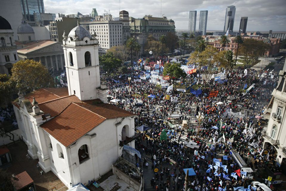 Marcha Federal: «Contra el veto y el ajuste, y por pan y trabajo»